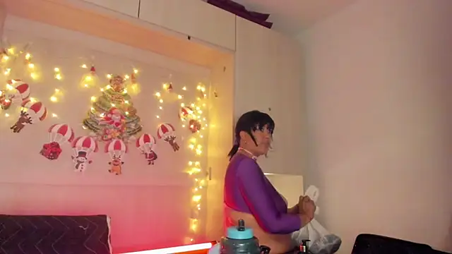 VickyRuiz_'s cam snapshot