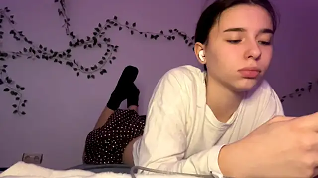 LilithFlamey's cam snapshot