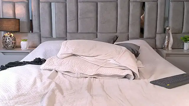 Karla_Hudsson live sex cam