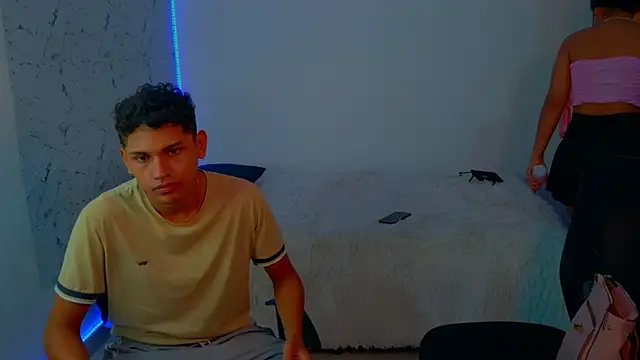 the_crackopry's cam snapshot