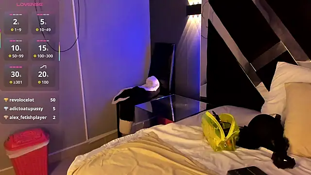 Susa1userma_'s cam snapshot