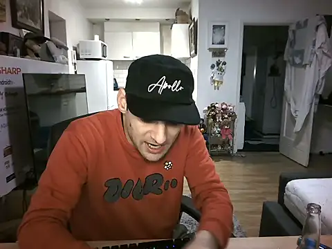 mihaimichael's cam snapshot