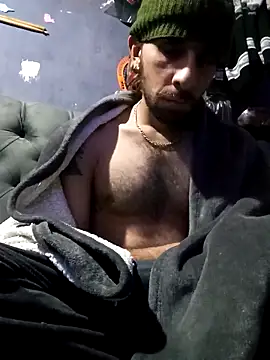 hairy_mannn's cam snapshot