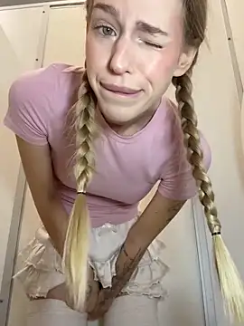 kira_mia's cam snapshot