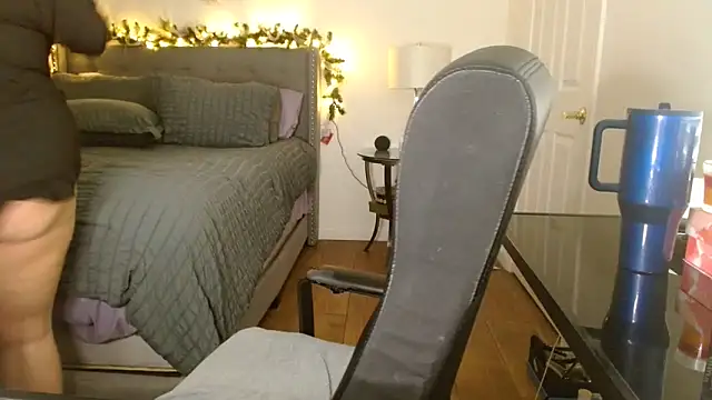 AlyssiaAmoreXO's cam snapshot