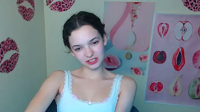 _SusieSu_'s cam snapshot