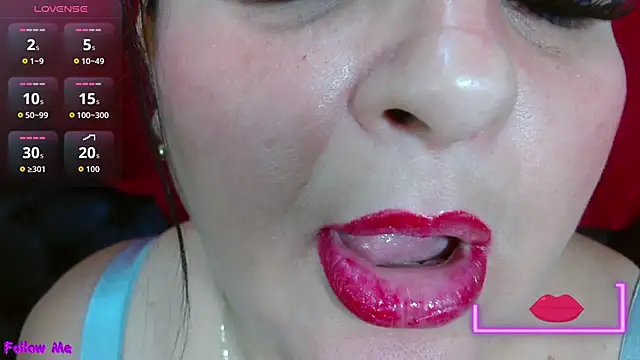 Kerly_Doll live sex cam