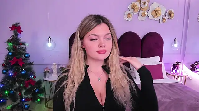 ZaraBloom's cam snapshot