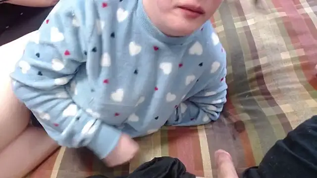 ShyAndHappyCdns's cam snapshot