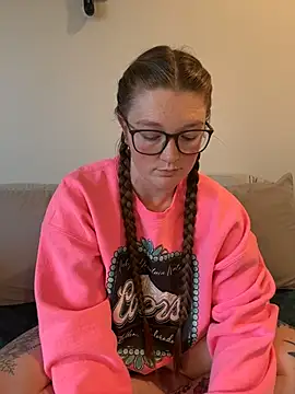 PussiesnCream_'s cam snapshot