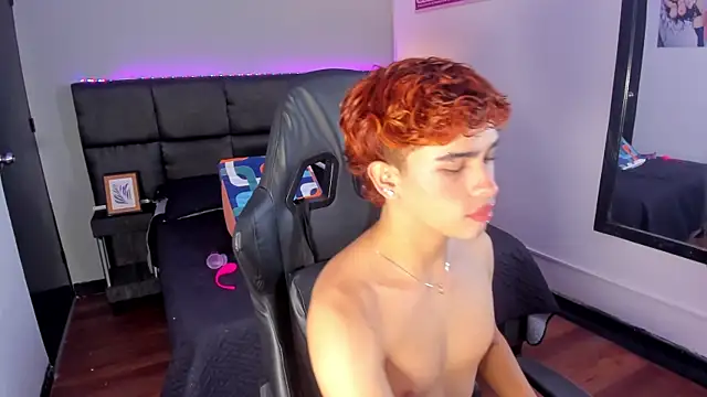 Aiiden_15's cam snapshot