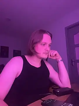 PrettyTimmy's cam snapshot