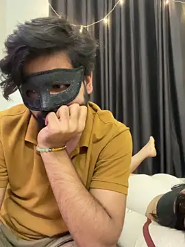 vickyandtania's cam snapshot