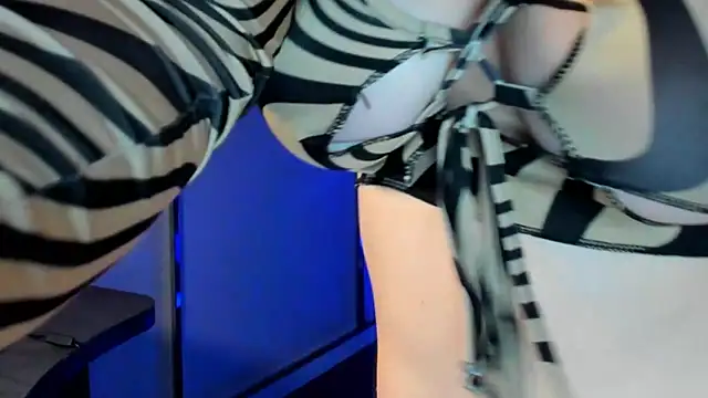 Meri_Cutte's cam snapshot