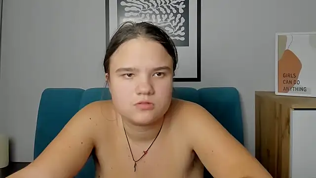 AdeleCruz live sex cam