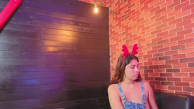 Annyeli's cam snapshot