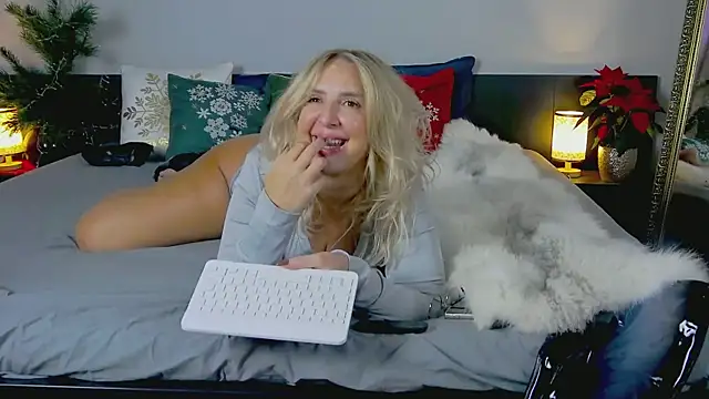 MariaRichi_'s cam snapshot