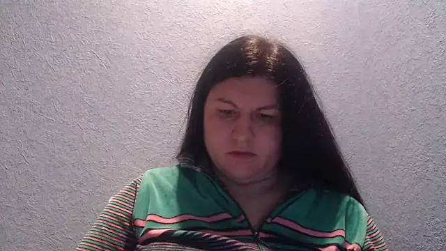 KiraSwee live sex cam