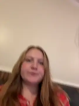 PhatAssBlond live sex cam