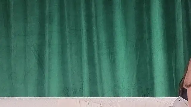 FalineBeacher's cam snapshot