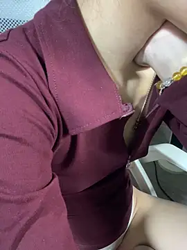 Mina048's cam snapshot