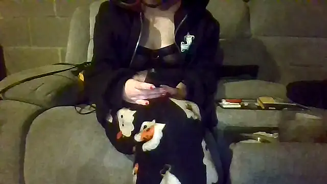 findom_mistressvampcandy's cam snapshot