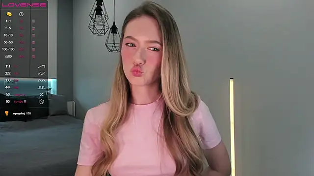 Amurri_eva's cam snapshot