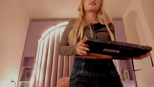 SabrinaSpell_'s cam snapshot