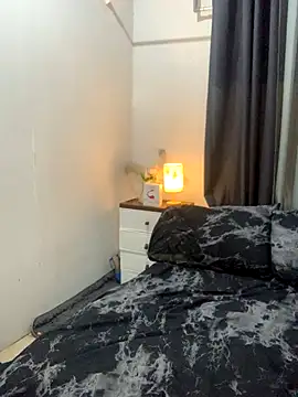 AngelHille live sex cam