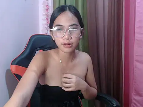 Shy_SexyLady live sex cam
