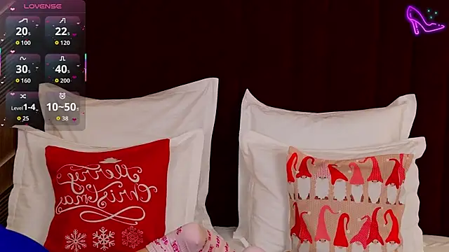 ClaireMathis's cam snapshot