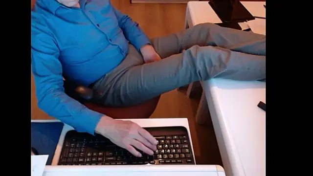 dutchpornking live sex cam