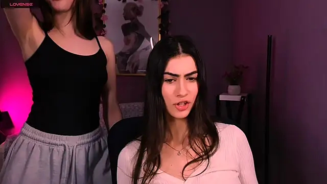 nekky_mouse live sex cam