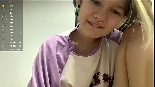 LorRebak live sex cam