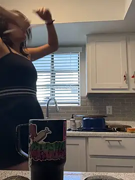 SafeinouterSpace's cam snapshot