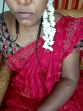 Tamil_flowergril's cam snapshot