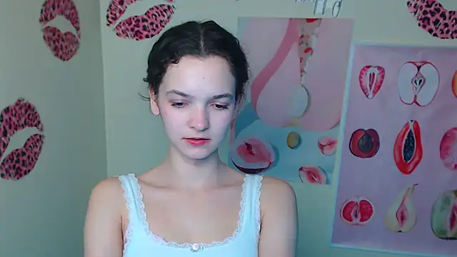 _SusieSu_'s cam snapshot