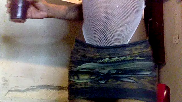 Nikistickyxx25's cam snapshot