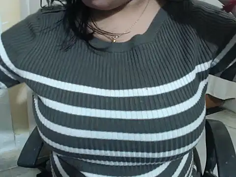 HOT_CHILLY's cam snapshot