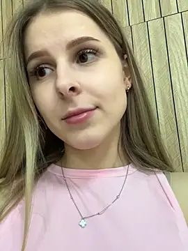 Lina_Away's cam snapshot