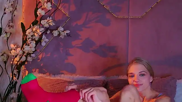 4example_Chloe's cam snapshot