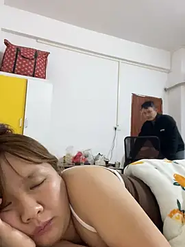 yiyi0316 live sex cam