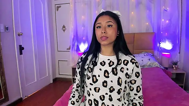 AuroraMontclair's cam snapshot