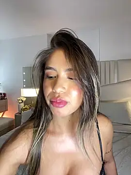 _laura_02's cam snapshot