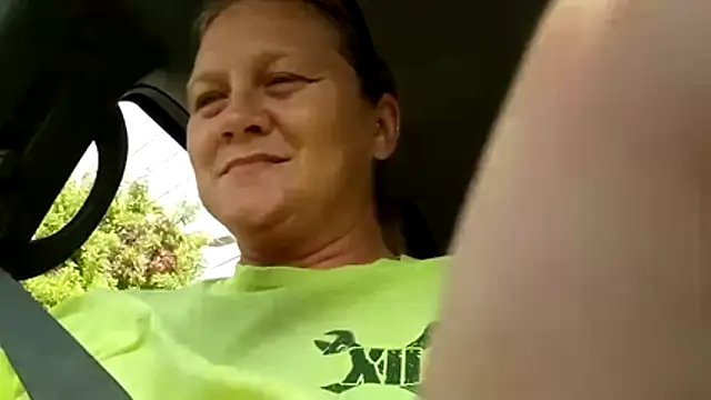 wetnwildforyou's cam snapshot