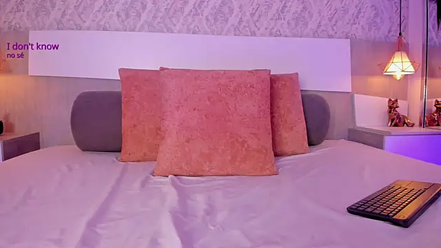 AishaPeyton's cam snapshot