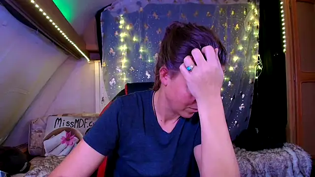 CallMeMaria's cam snapshot