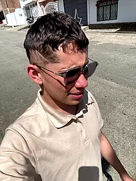 elfernh live sex cam