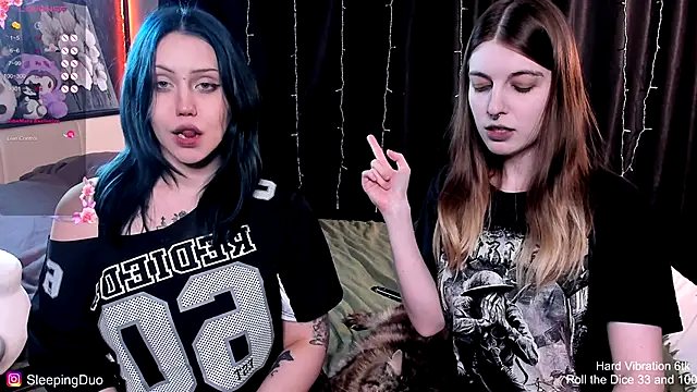 SleepingDuo's cam snapshot