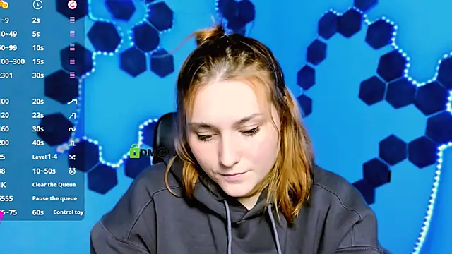 casey_meow_'s cam snapshot